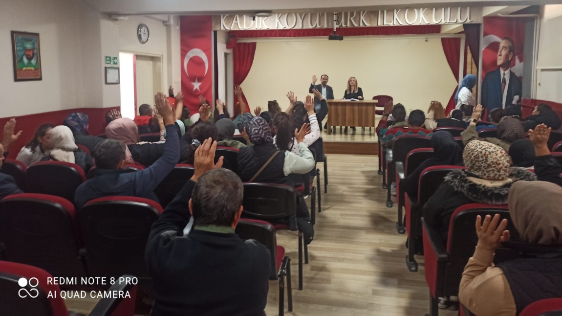 2024 2025 OKUL AİLE BİRLİĞİ GENEL KURUL TOPLANTISI 31 EKİM PERŞEMBE GÜNÜ SAAT 14.30 DA OKULUMUZ KONFERANS SALONUNDA GERÇEKLEŞMİŞTİR.